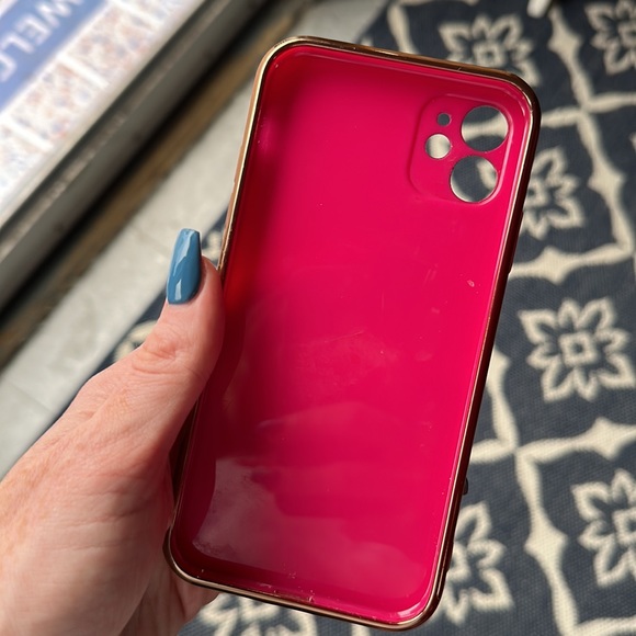 iPhone 11 phone case - Picture 3 of 4